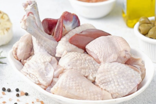 Chicken Curry Cut- With Skin (1 Kg) - Image 3
